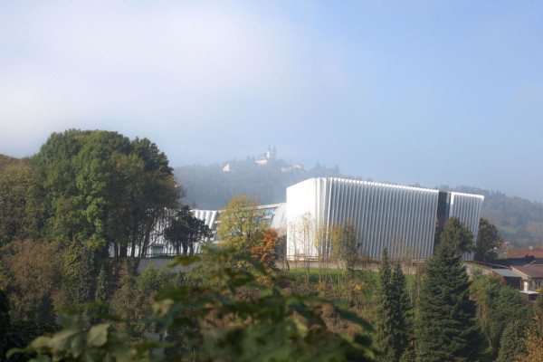 OÖ_bruckneruni_ansicht mit pöstlingberg_matthias seyfert - Kopie.jpg, © Matthias Seyfert, Photographer: Matthias Seyfert