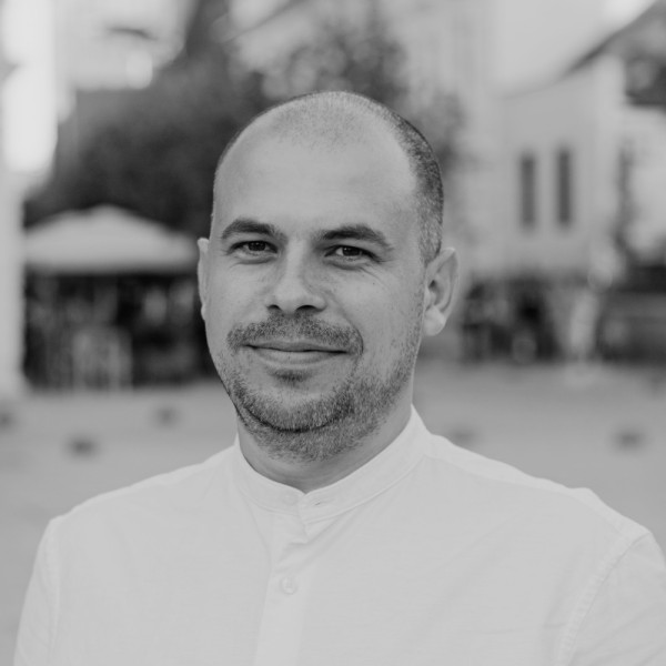 Bogdan Scorus, © Bogdan Scorus, Photographer: Ion Sastras